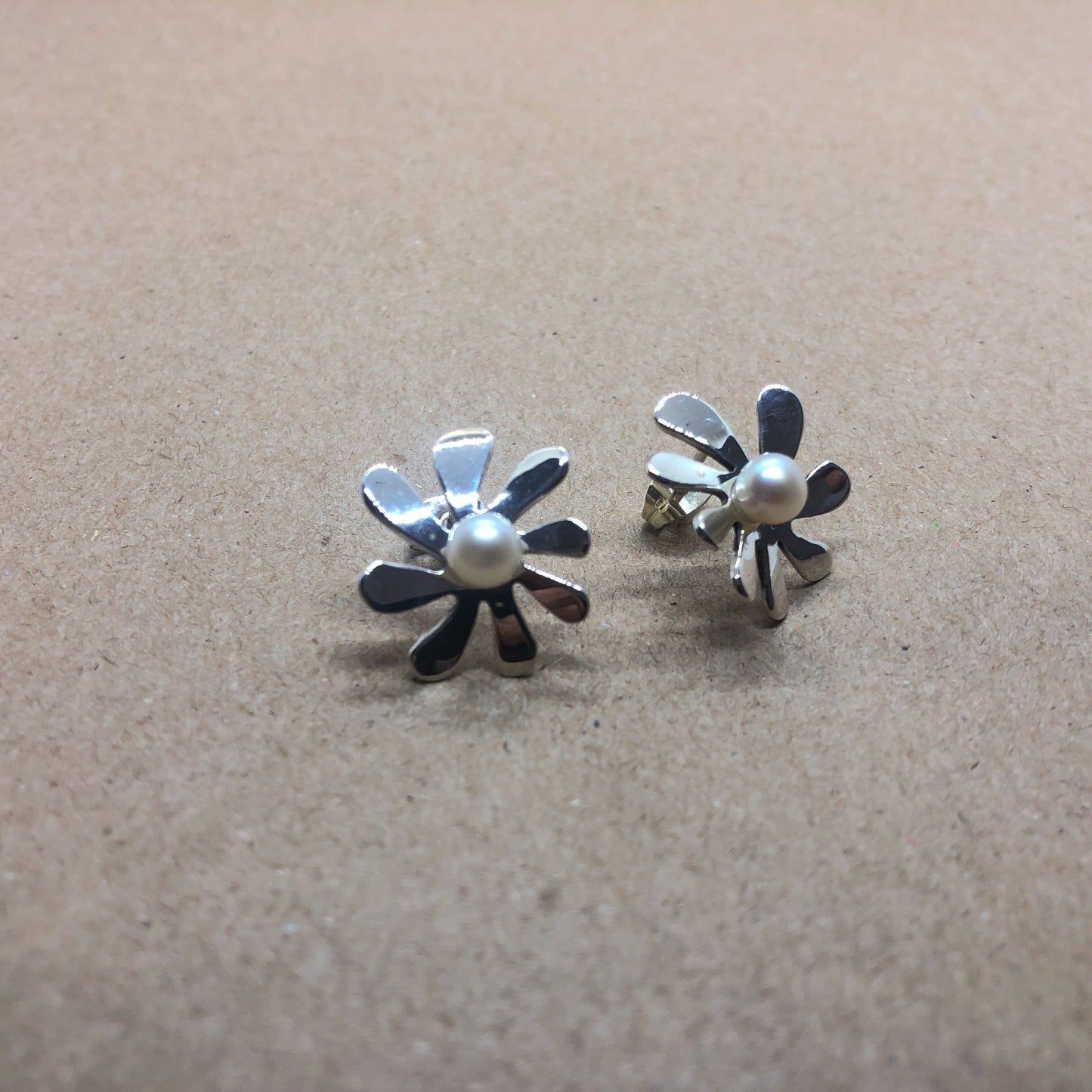 Aretes De Plata | Hortensia Con Perla