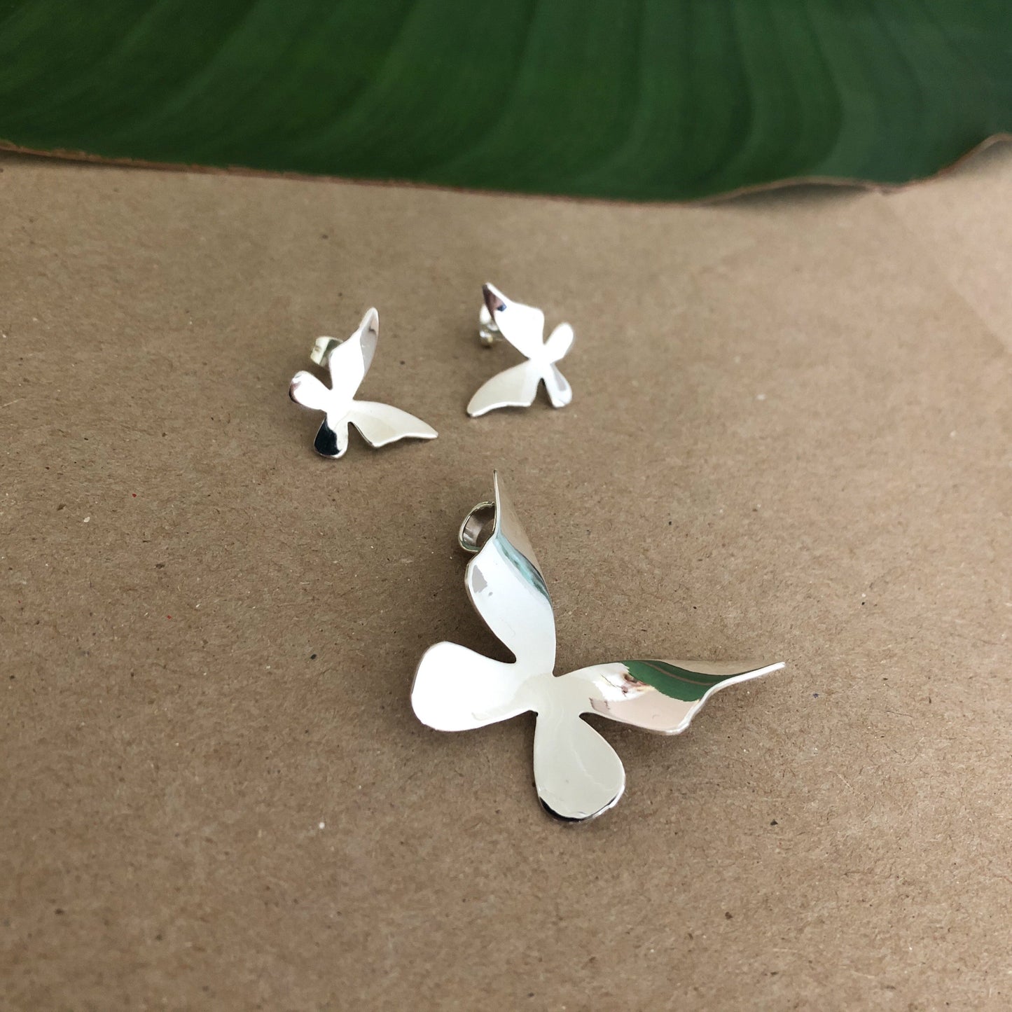 Aretes De Plata y Pendiente De Plata | Mariposa Carolina